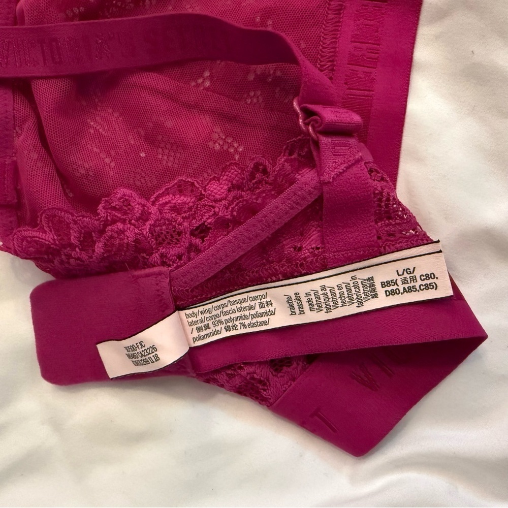 NWOT Victoria’s Secret Lace Bralette Bandeau - Picture 3 of 4